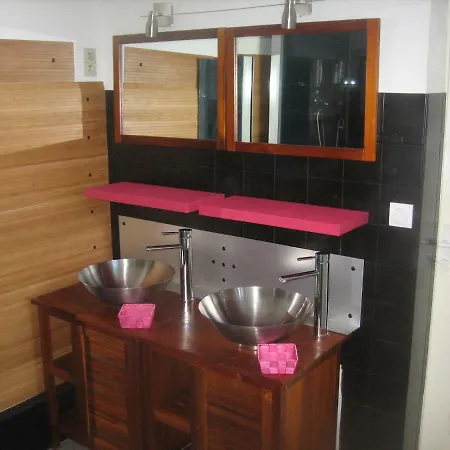 Philis לינה וארוחת בוקר 3*